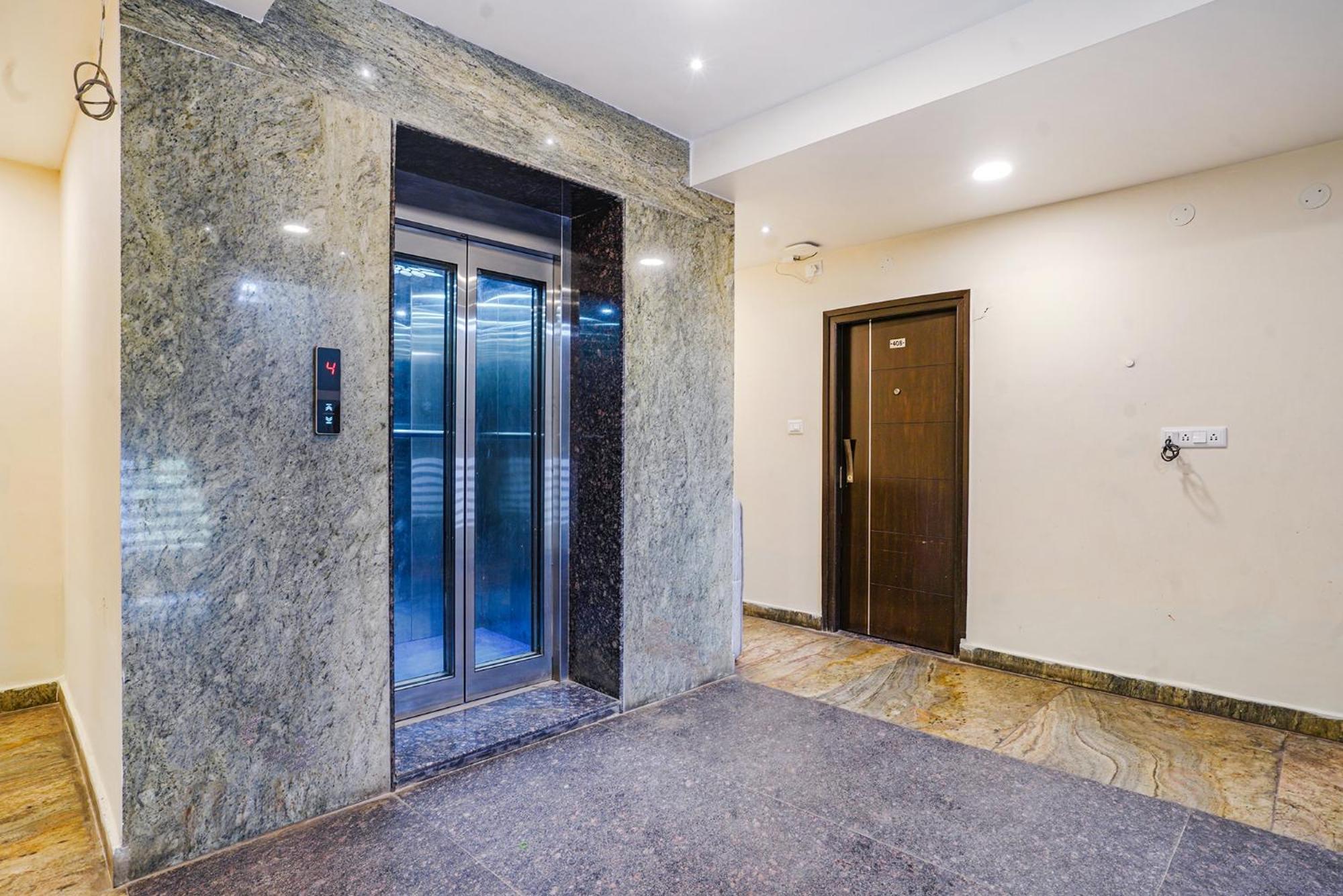 Fabhotel Unique Suites Hyderabad Exterior photo